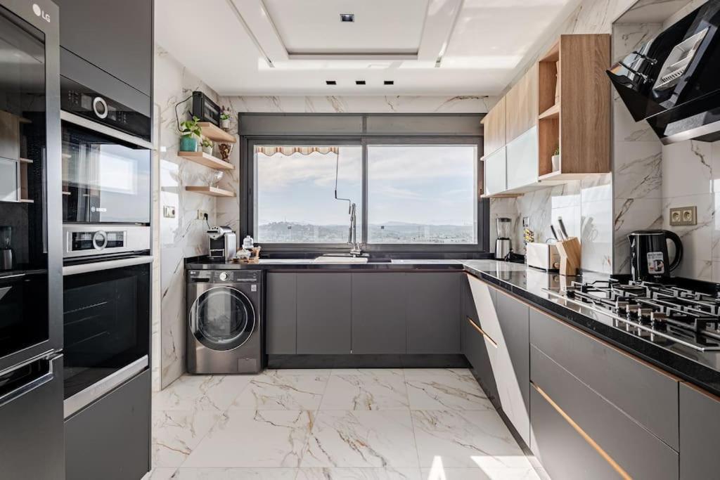 Royale Duplexe Pleine Centre Apartment