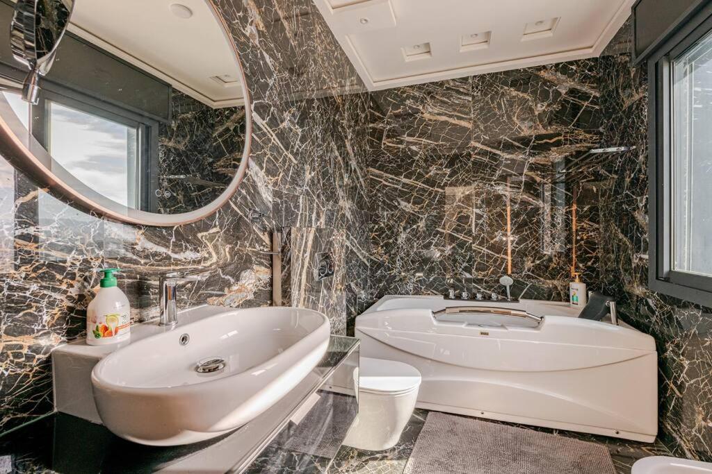 Royale Duplexe Pleine Centre Apartment *